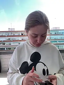 Snapshot of AlisaWhite chatting on 04.20.26 AlisaWhite online show from 04.20.26
