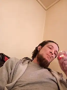 Snapshot of BunnyandClydeDk chatting on 02.18.25 BunnyandClydeDk online show from 02.18.25