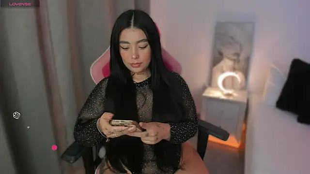 shantall vidales  online show from 05.14.26