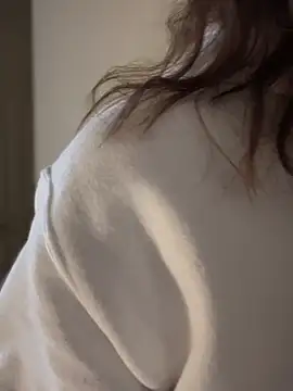 MaiseKnox online show from 12.06.24