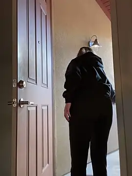 MaiseKnox online show from 02.07.25