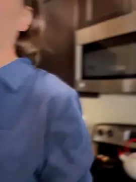 MaiseKnox online show from 04.10.26