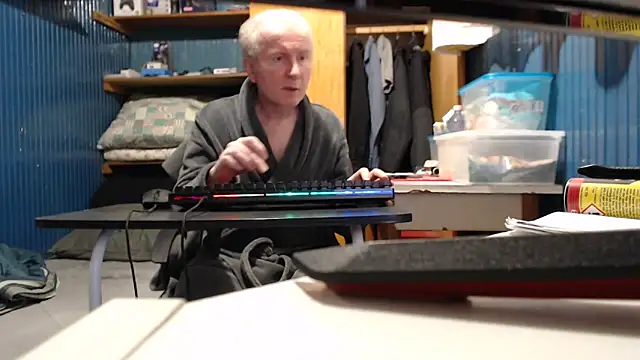 Vgy67Z95 online show from 10.14.25