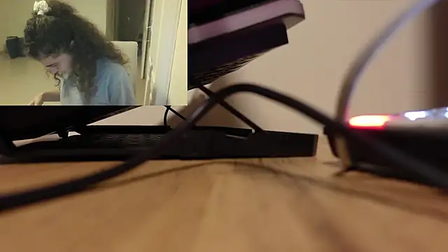 Snapshot of lady_ana_ chatting on 11.11.25 lady ana online show from 11.11.25