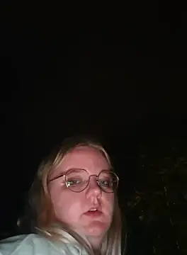 Fiona0705 online show from 09.28.25