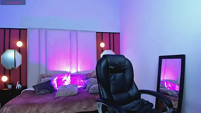 GraceElizabeth  online show from 03.14.25