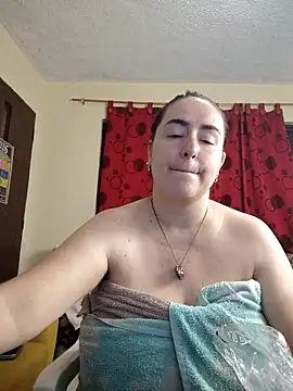 Snapshot of rosahills chatting on 04.28.26 rosahills online show from 04.28.26
