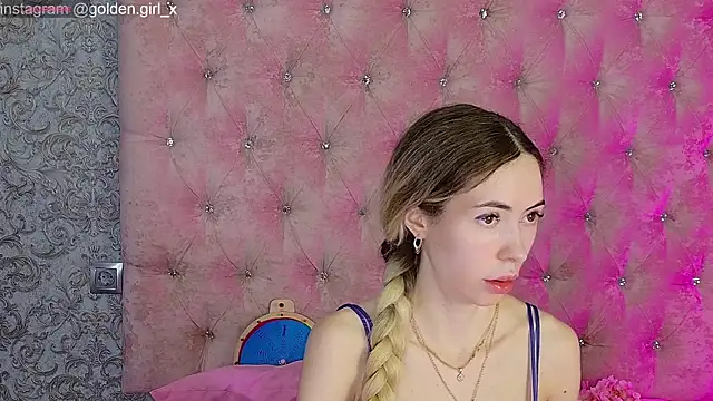 Snapshot of Akilla_Queen chatting on 05.13.26 Akilla Queen online show from 05.13.26