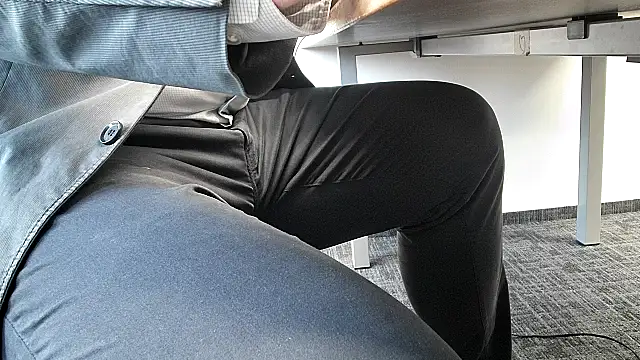 Snapshot of 69bezfleku chatting on 11.13.25 69bezfleku online show from 11.13.25