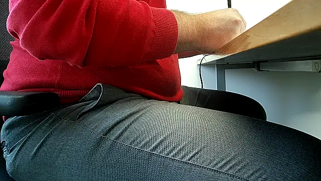 Snapshot of 69bezfleku chatting on 12.19.25 69bezfleku online show from 12.19.25