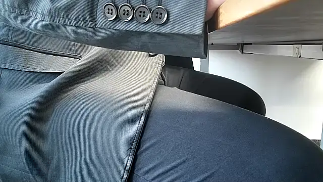 Snapshot of 69bezfleku chatting on 01.13.26 69bezfleku online show from 01.13.26