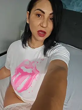 Snapshot of charrlote_love chatting on 06.29.26 charrlote love online show from 06.29.26