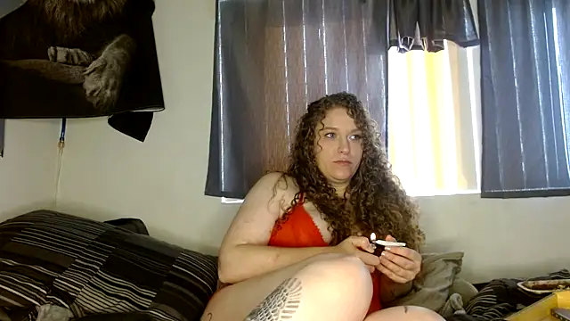 Snapshot of smokyjane chatting on 01.29.25 smokyjane online show from 01.29.25