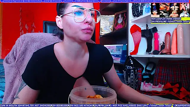 Snapshot of cuminmenowbbyx chatting on 05.31.26 cuminmenowbbyx online show from 05.31.26