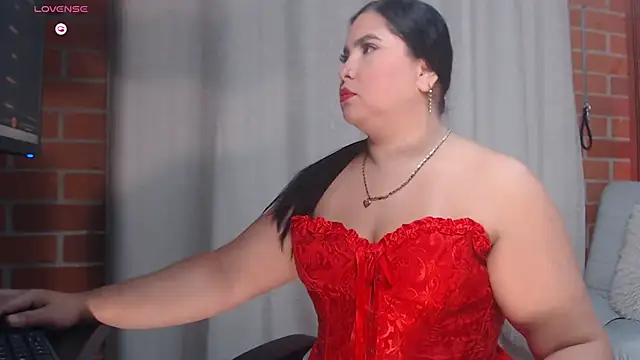 AGATHAA WHITE online show from 03.25.26