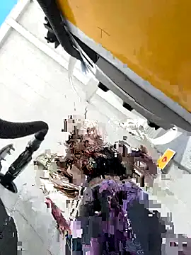 BlaizeyBBy online show from 09.30.25