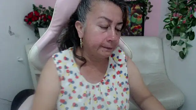 stepmother 105 online show from 09.30.25