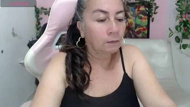 stepmother 105 online show from 11.25.25