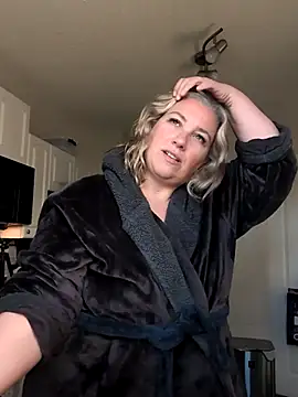 Snapshot of Canadian_BBW chatting on 04.30.26 Canadian BBW online show from 04.30.26