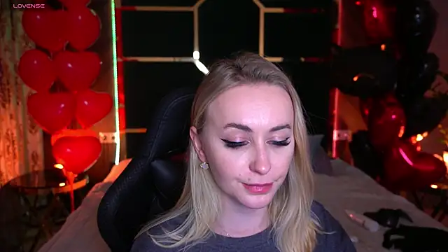 GraceCandy online show from 02.18.25