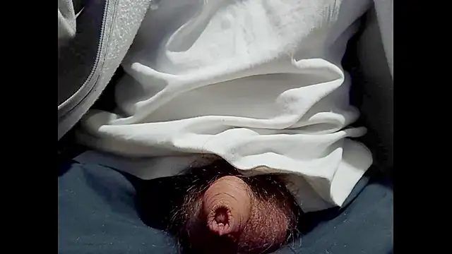 hairyuncut00 online show from 01.16.25