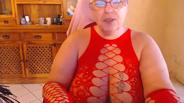 Snapshot of MISS_LINDAH chatting on 11.09.25 MISS LINDAH online show from 11.09.25