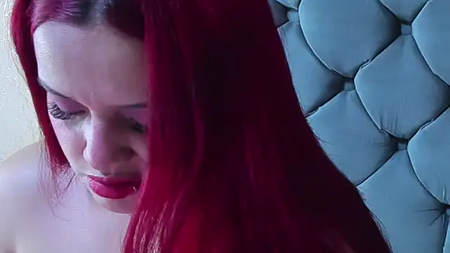 Imannejulienne online show from 03.10.26