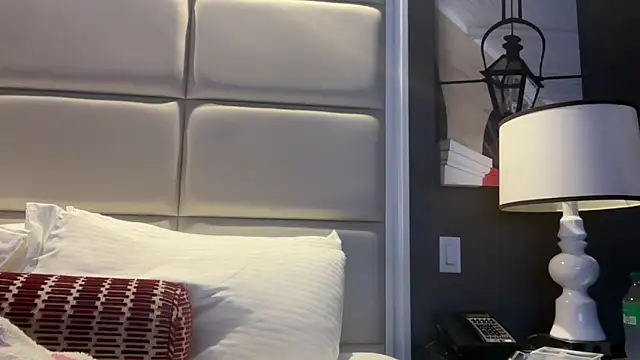 Snapshot of Blueskiiis3 chatting on 09.27.25 Blueskiiis3 online show from 09.27.25