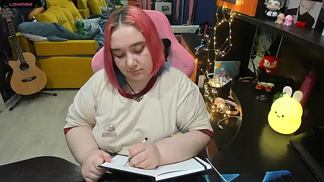 Softie Sofy online show from 02.12.25