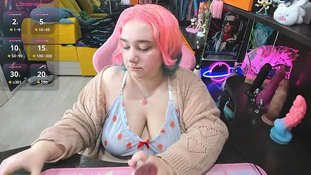 Softie Sofy online show from 12.05.25