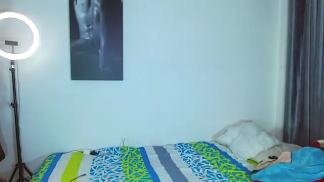 Kenisha Sweet online show from 12.23.25