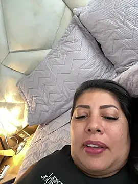 Snapshot of natural_bigboobs chatting on 02.11.25 natural bigboobs online show from 02.11.25