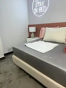 Snapshot of natural_bigboobs chatting on 03.01.25 natural bigboobs online show from 03.01.25