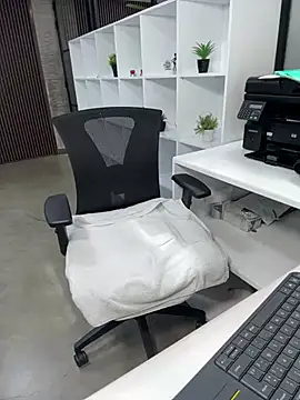 Snapshot of natural_bigboobs chatting on 03.02.25 natural bigboobs online show from 03.02.25