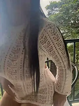 Snapshot of natural_bigboobs chatting on 03.10.25 natural bigboobs online show from 03.10.25