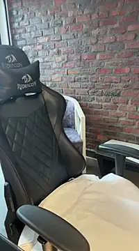 Snapshot of natural_bigboobs chatting on 03.13.25 natural bigboobs online show from 03.13.25