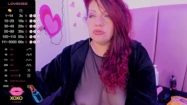 Snapshot of pamela_dimantis_ chatting on 02.22.25 pamela dimantis online show from 02.22.25