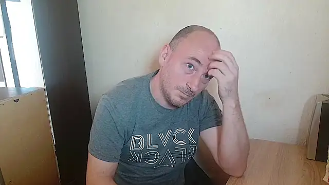 Snapshot of Johan___Barker chatting on 02.27.26 Johan Barker online show from 02.27.26