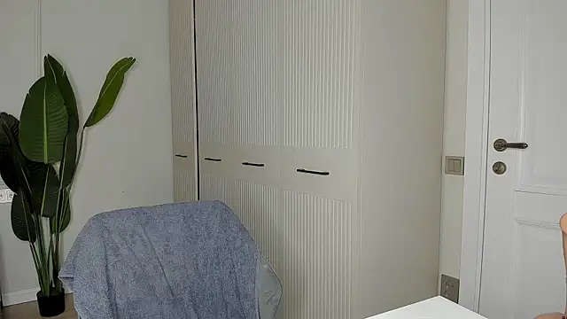 xx leila online show from 10.08.25