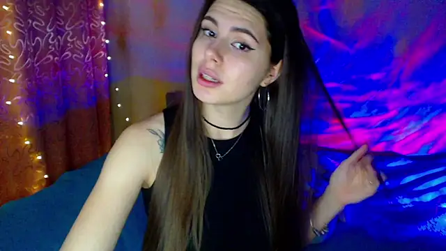 ViollinaLove online show from 01.14.25