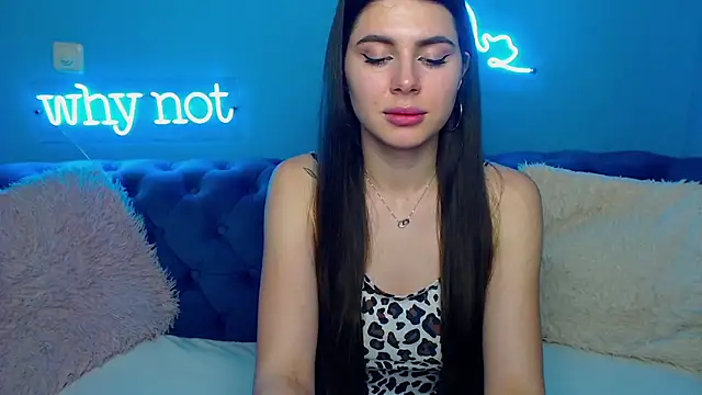 ViollinaLove online show from 01.18.25