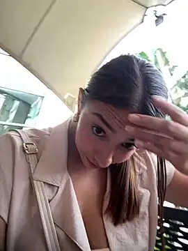 Snapshot of Hall_16 chatting on 03.06.25 Hall 16 online show from 03.06.25