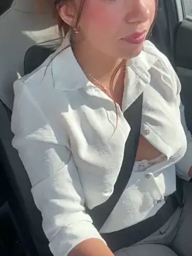 Snapshot of Hall_16 chatting on 10.06.25 Hall 16 online show from 10.06.25