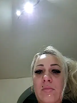 Snapshot of Ruxy42ETT chatting on 01.30.25 Ruxy42ETT online show from 01.30.25