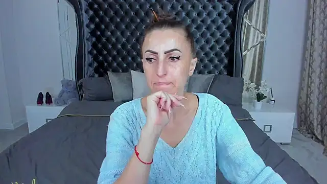 Snapshot of Rebecca_Diamond chatting on 12.03.25 Rebecca Diamond online show from 12.03.25