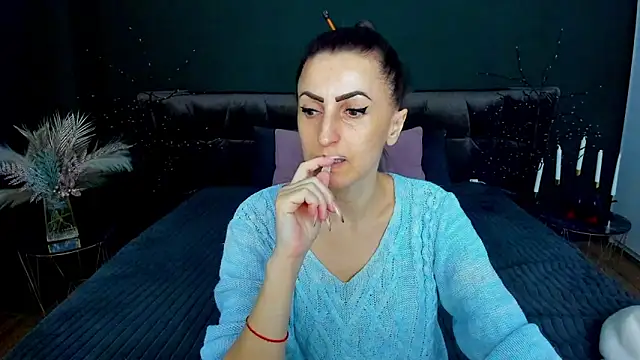 Snapshot of Rebecca_Diamond chatting on 02.11.26 Rebecca Diamond online show from 02.11.26