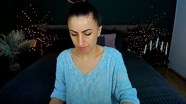 Snapshot of Rebecca_Diamond chatting on 02.16.26 Rebecca Diamond online show from 02.16.26