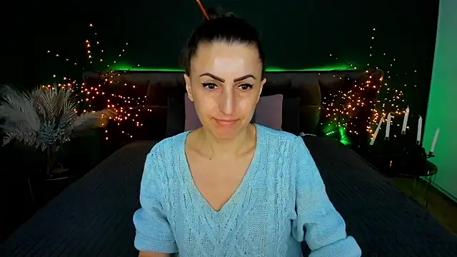 Snapshot of Rebecca_Diamond chatting on 03.01.26 Rebecca Diamond online show from 03.01.26