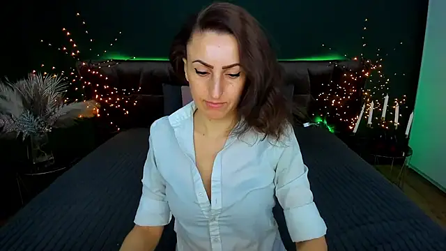 Snapshot of Rebecca_Diamond chatting on 03.02.26 Rebecca Diamond online show from 03.02.26