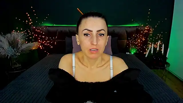 Snapshot of Rebecca_Diamond chatting on 03.04.26 Rebecca Diamond online show from 03.04.26